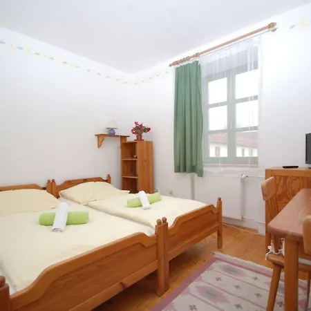 Hanacky Dvur 3* Оломоуц